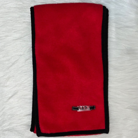 😎 3/$15|5/$25 GAP Reversible Scarf